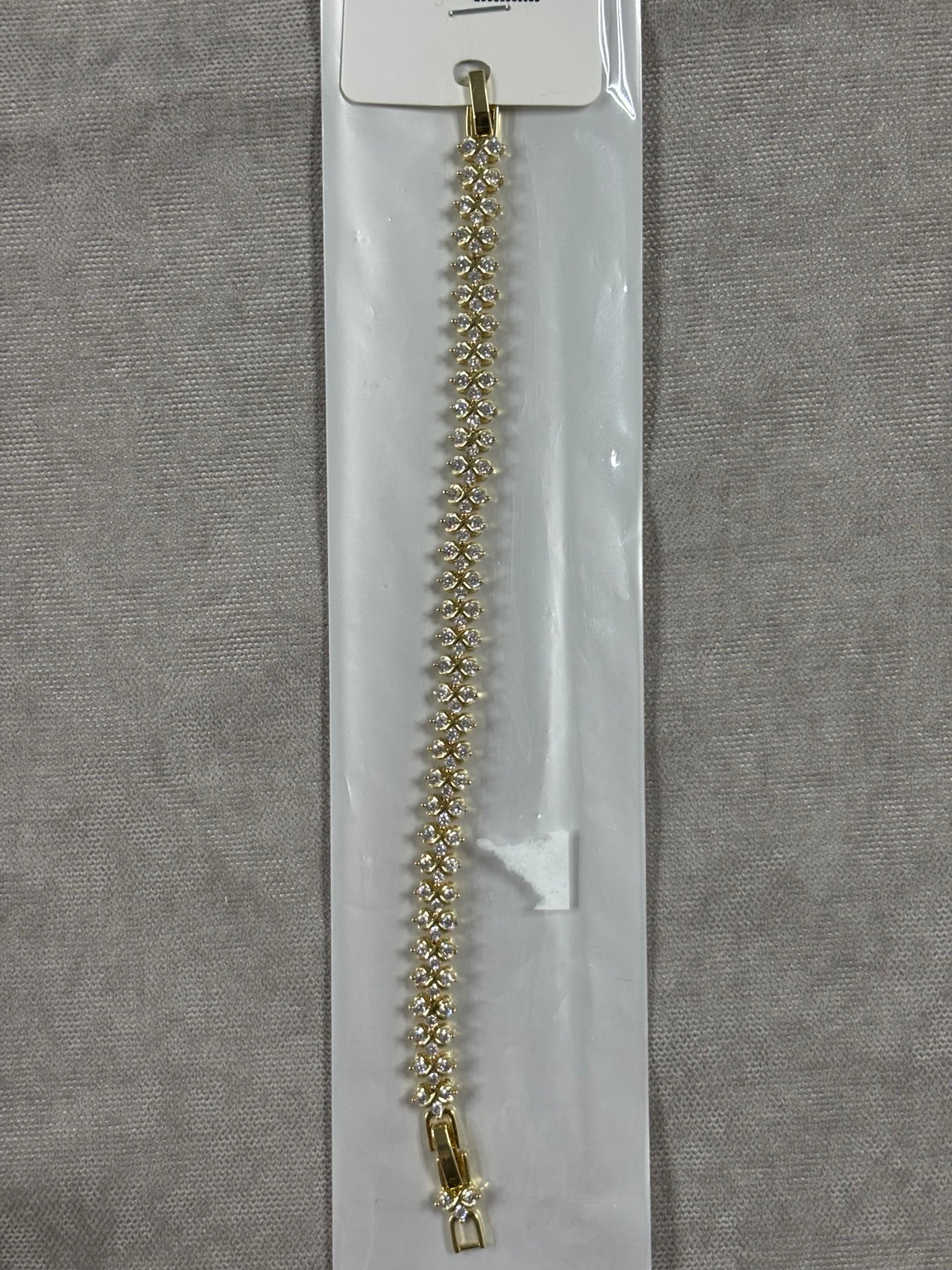 Işıltılı X Motif Taşlı Gold Bileklik