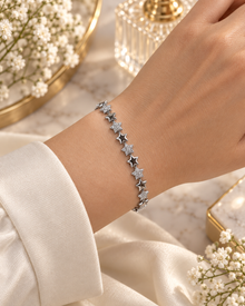 Işıltılı Yıldız Sıralı Silver Bileklik
