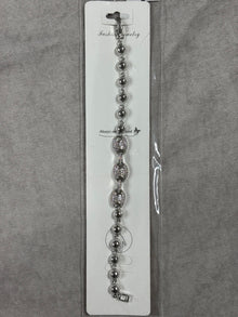 Taşlı Oval Detaylı Silver Boncuk Bileklik