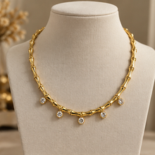 Lumi Kristal Görünümlü Gold Bambu Kolye