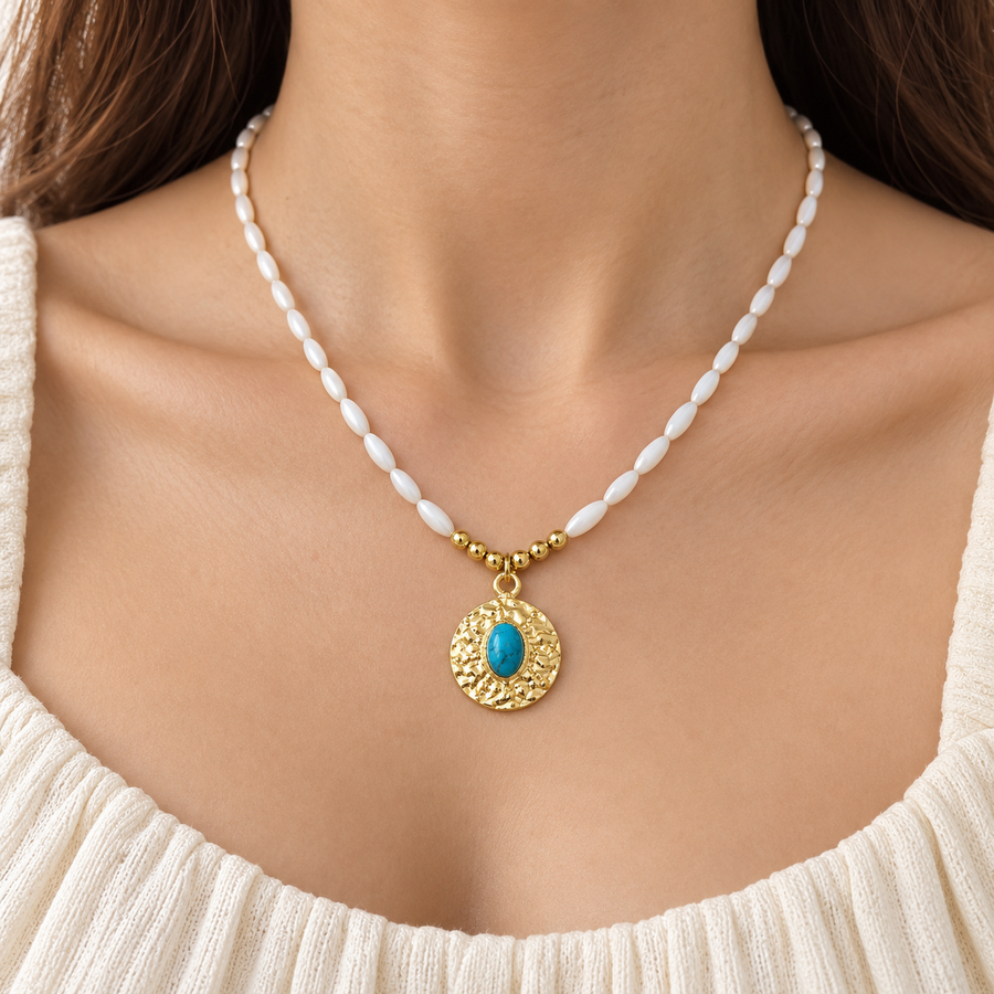 Aqua Medallion Beyaz Boncuklu Turkuaz Kolye