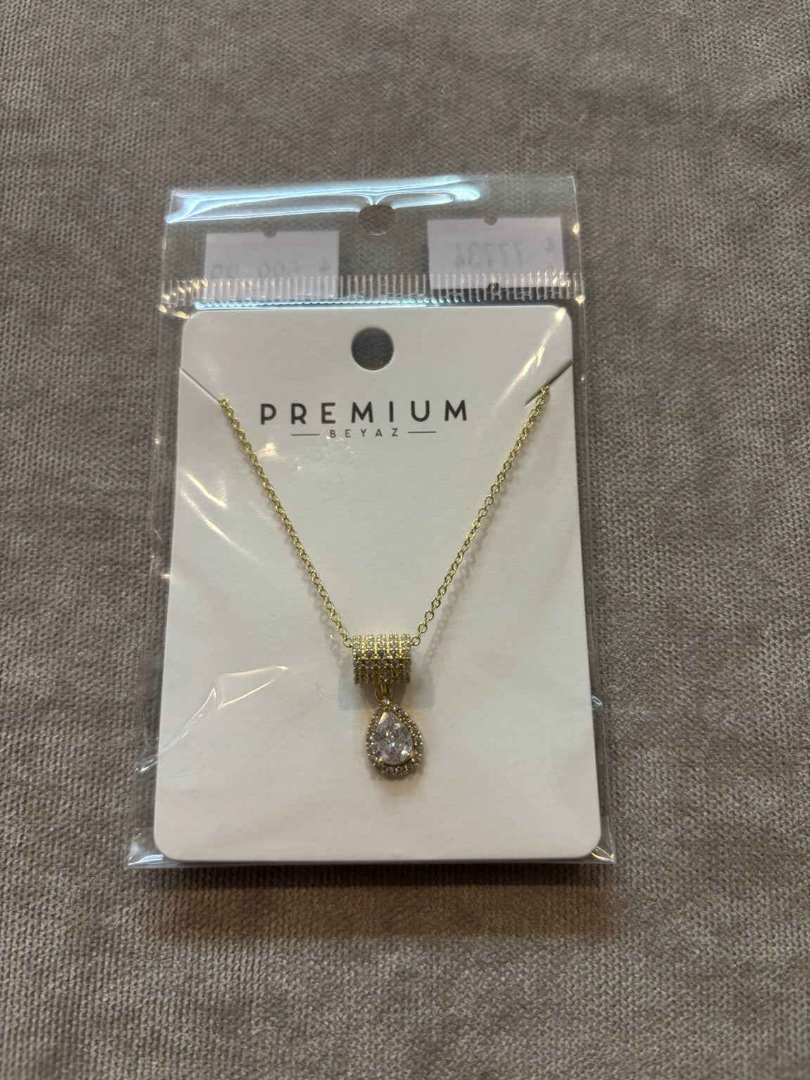 Gold Işıltılı Damla Taşlı Kolye