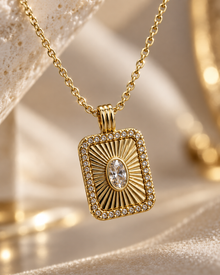 Gold Oval Taşlı Güneş Işını Kolye