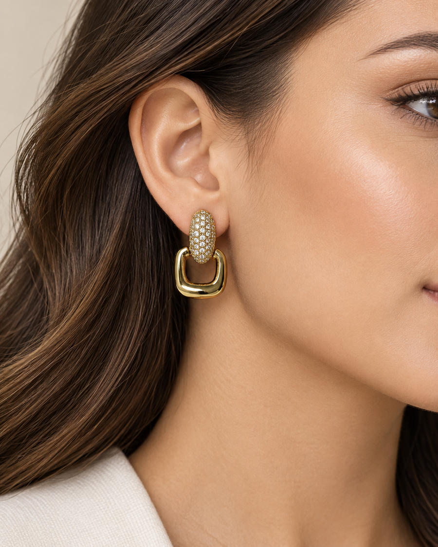 Zirkon Taşlı Geometrik Gold Küpe
