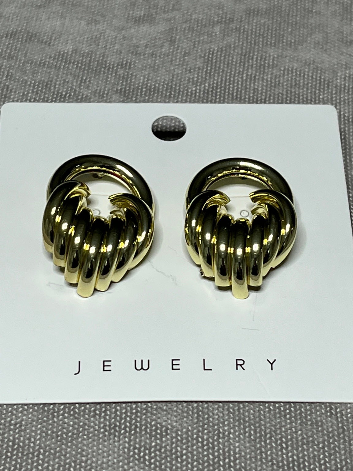 Gold Çoklu Halka Tasarım Küpe