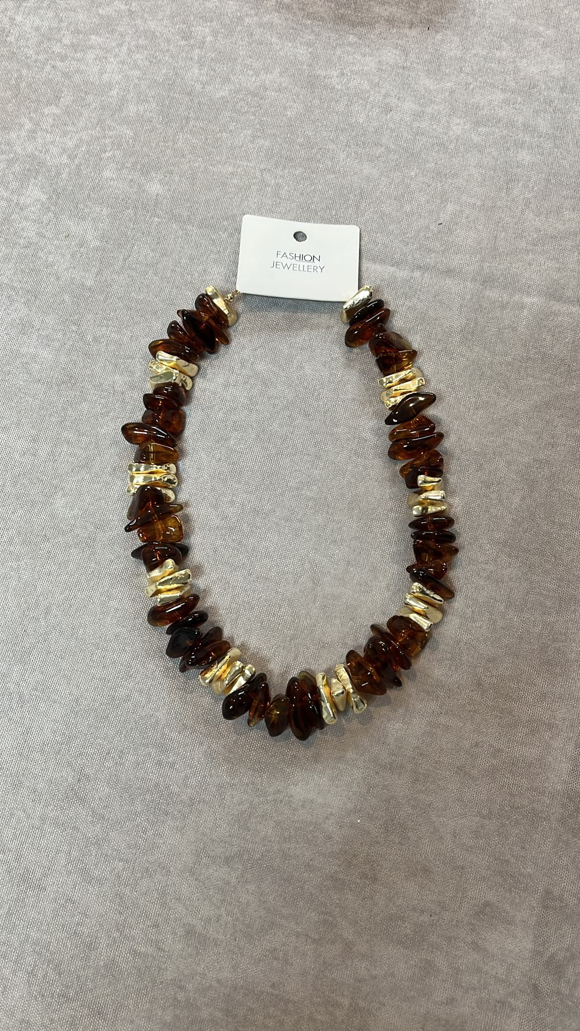 Amber Işıltı Kehribar Tonlu Gold Detay Kolye
