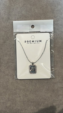 Silver Oval Taşlı Güneş Işını Kolye